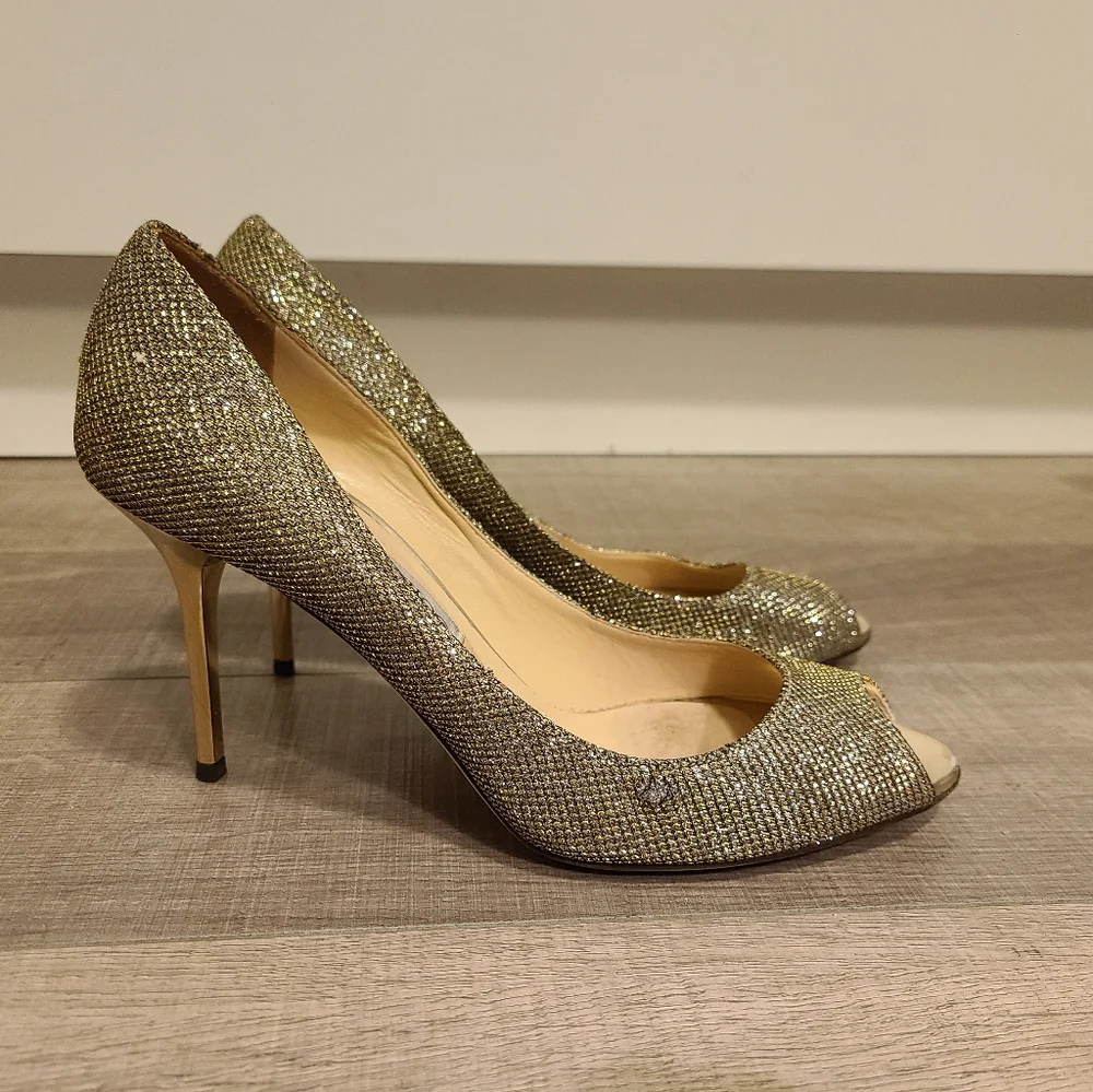 38.5 Jimmy Choo Peep-Toe Gold Pumps - Picture 2 of 9